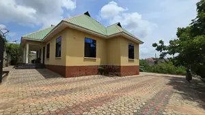 3bdrm House in Madale Kwa Kawawa, Kinondoni for sale