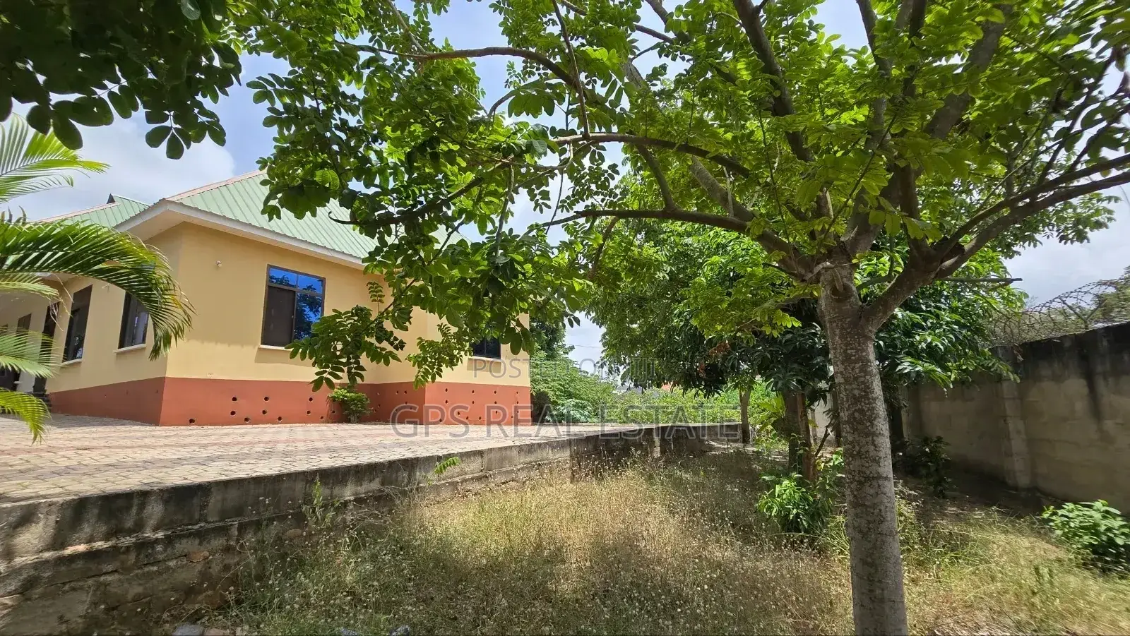 3bdrm House in Madale Kwa Kawawa, Kinondoni for sale