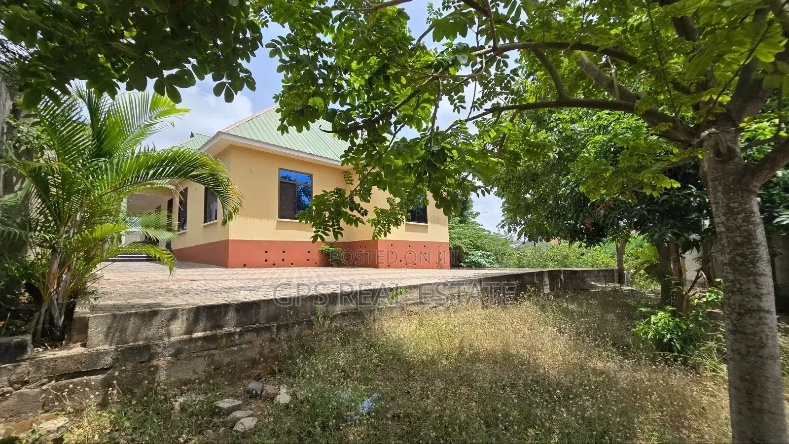 3bdrm House in Madale Kwa Kawawa, Kinondoni for sale