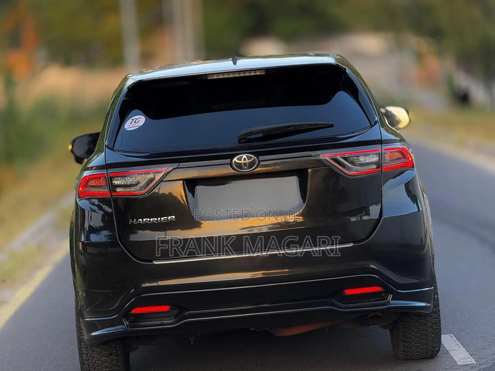 Toyota Harrier 2.0 2014 Black