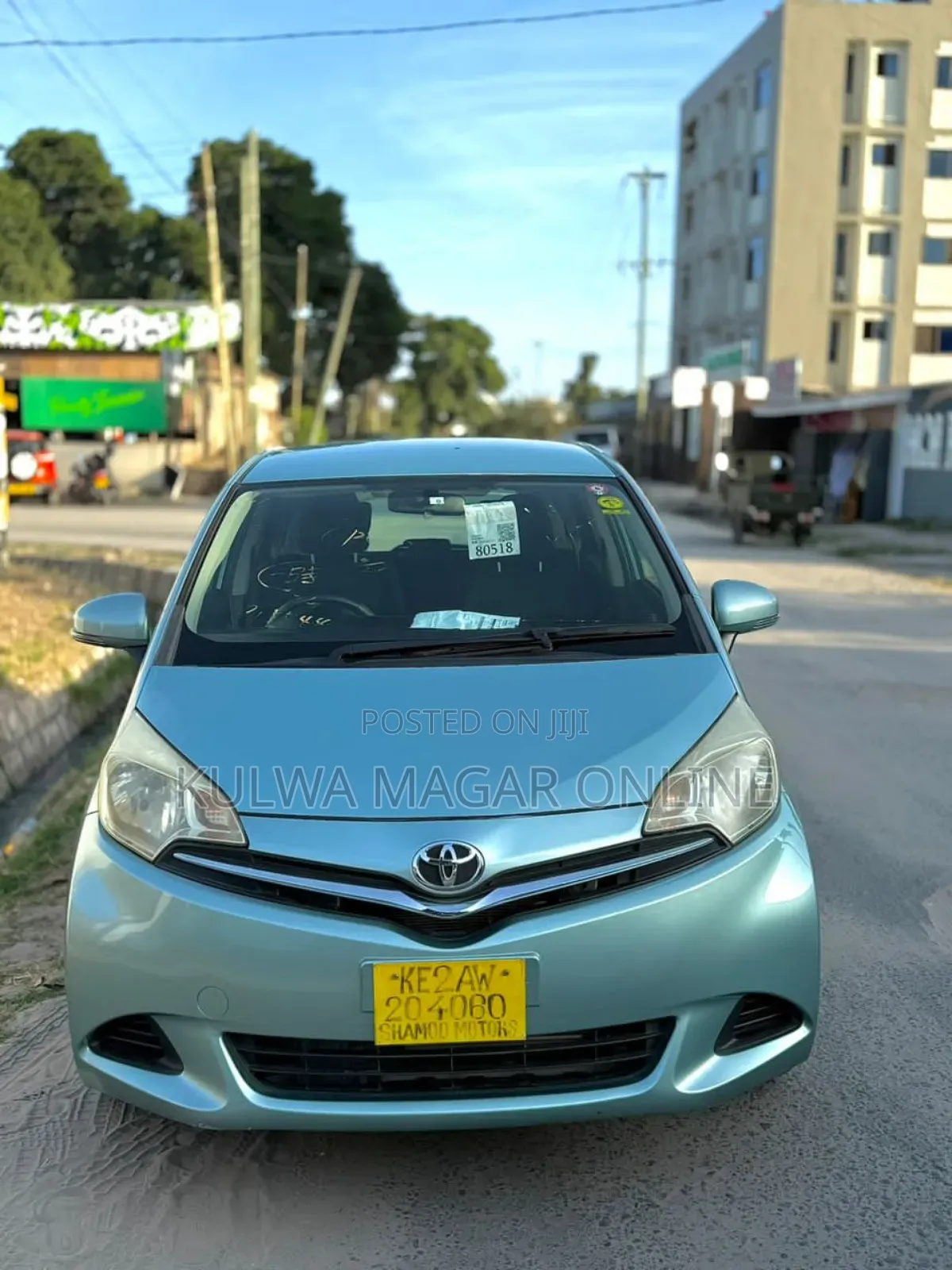Toyota Ractis 2012 Silver