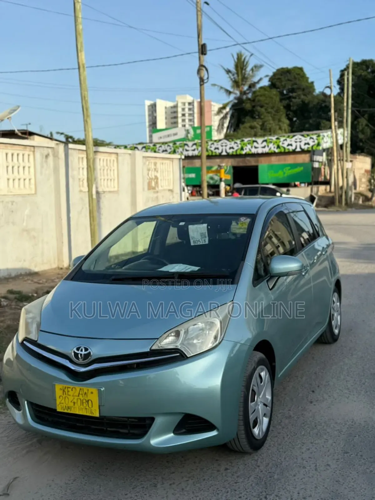 Toyota Ractis 2012 Silver