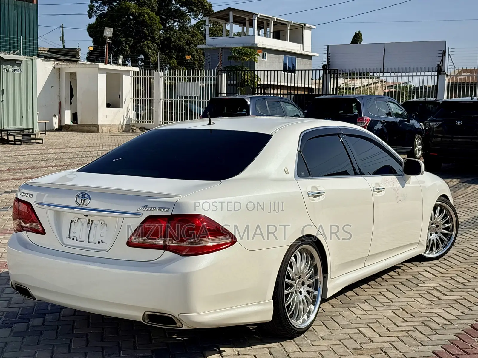 Toyota Crown 2009 White