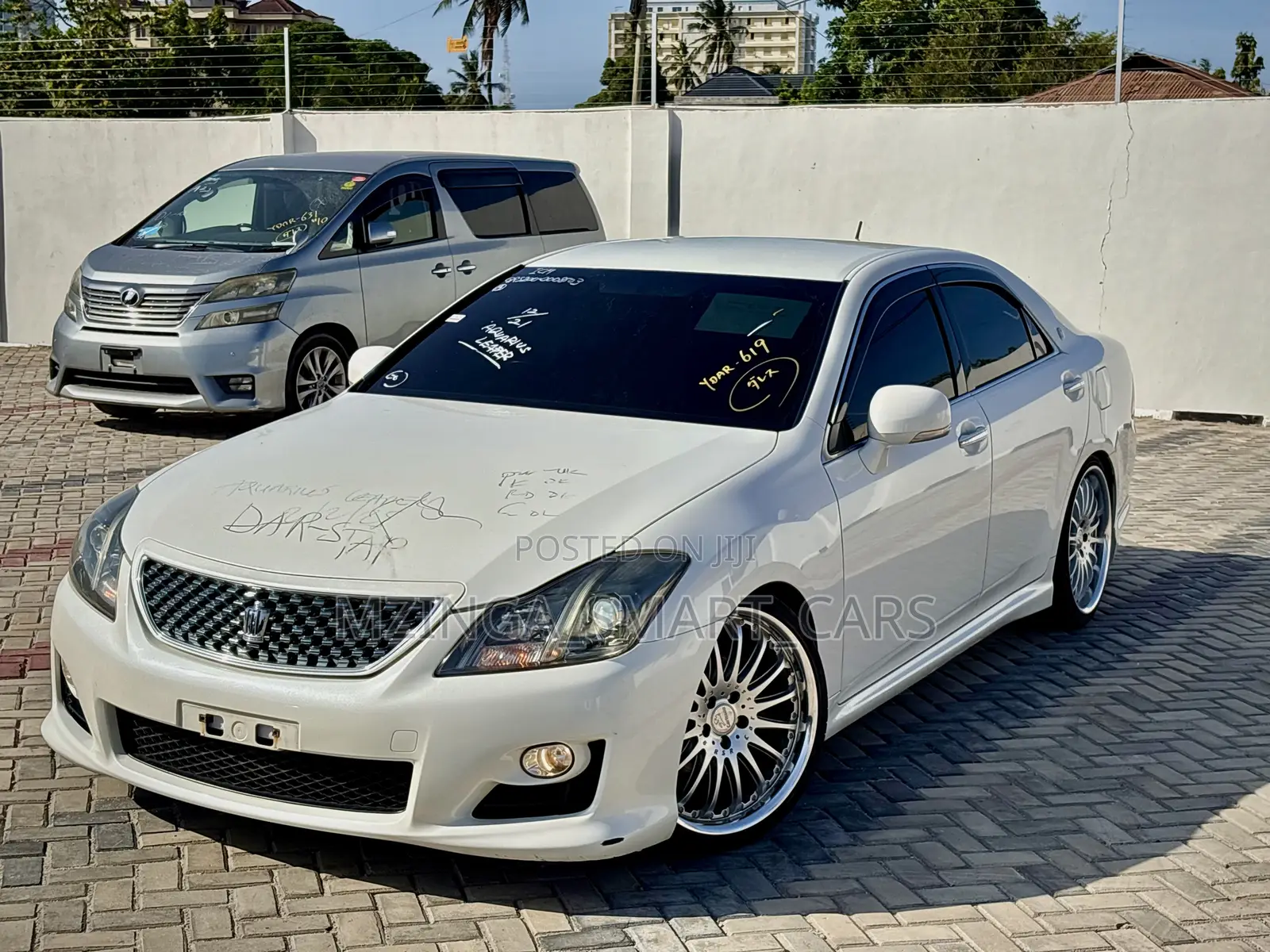 Toyota Crown 2009 White