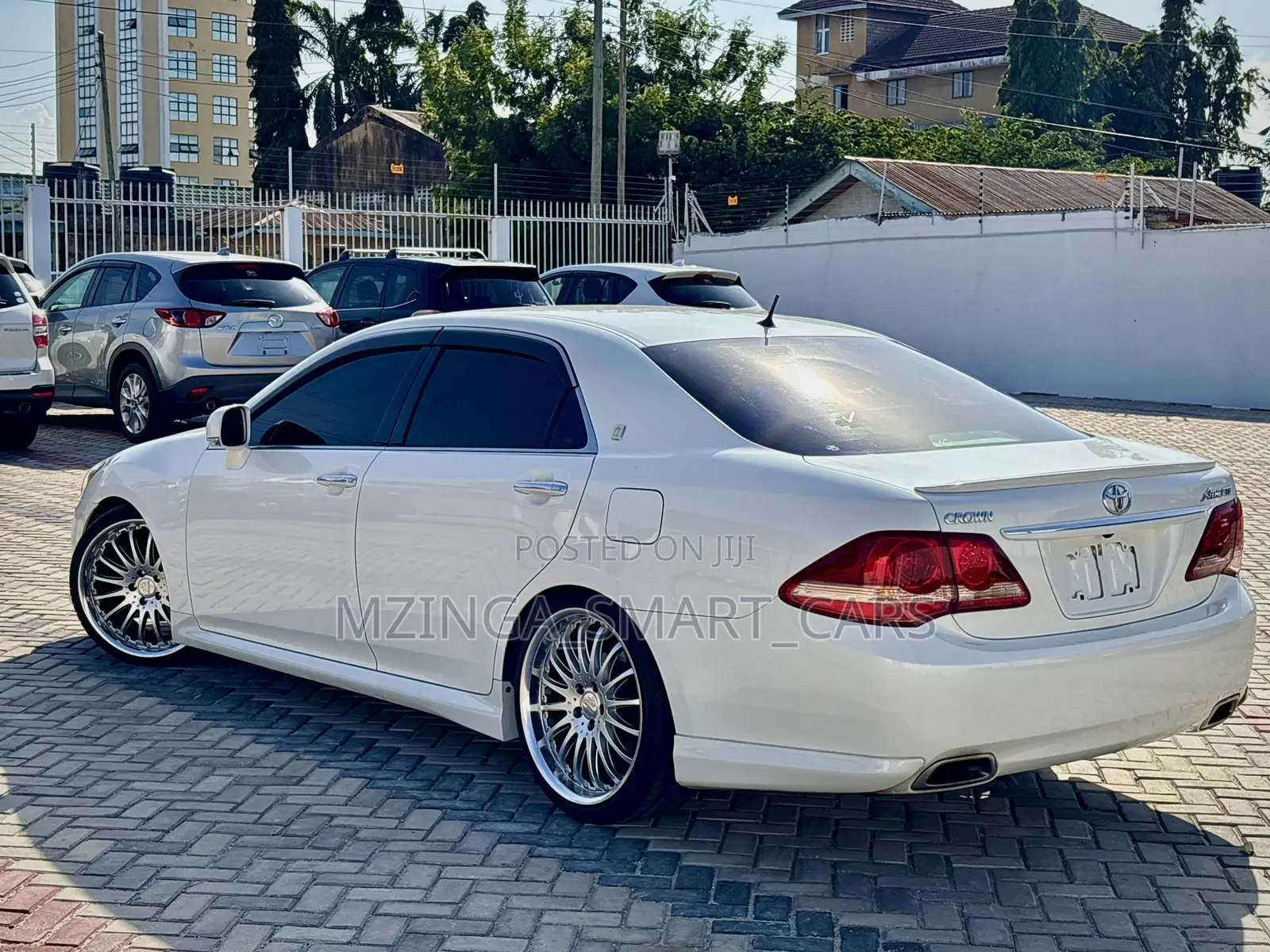 Toyota Crown 2009 White