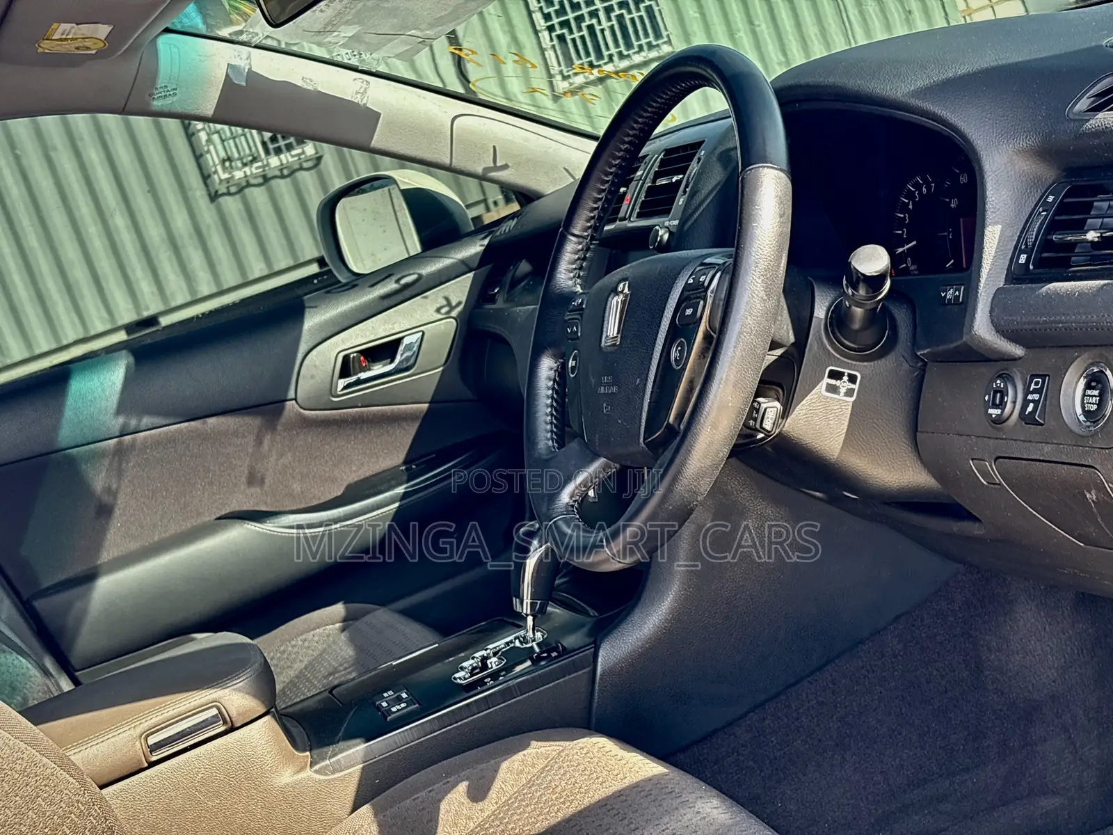 Toyota Crown 2009 White