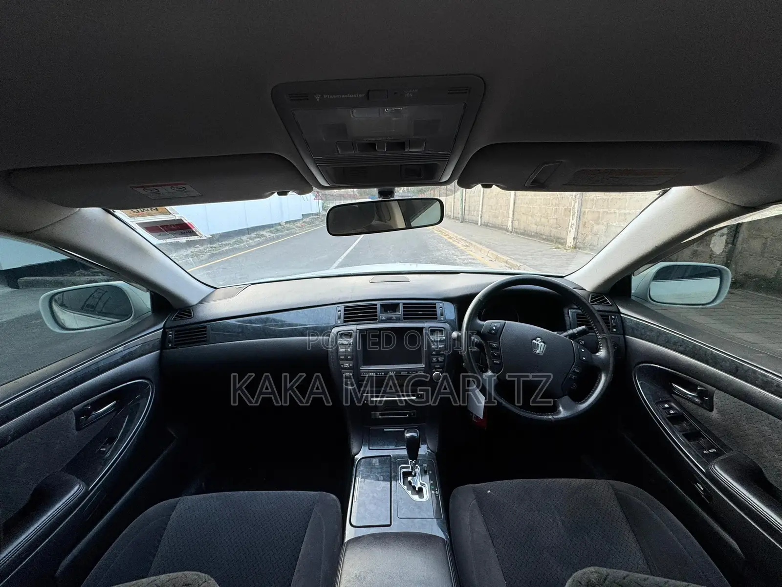Toyota Crown 2006 Pearl