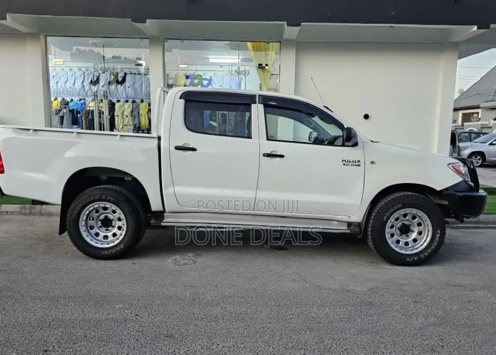 Toyota Hilux 2006 White