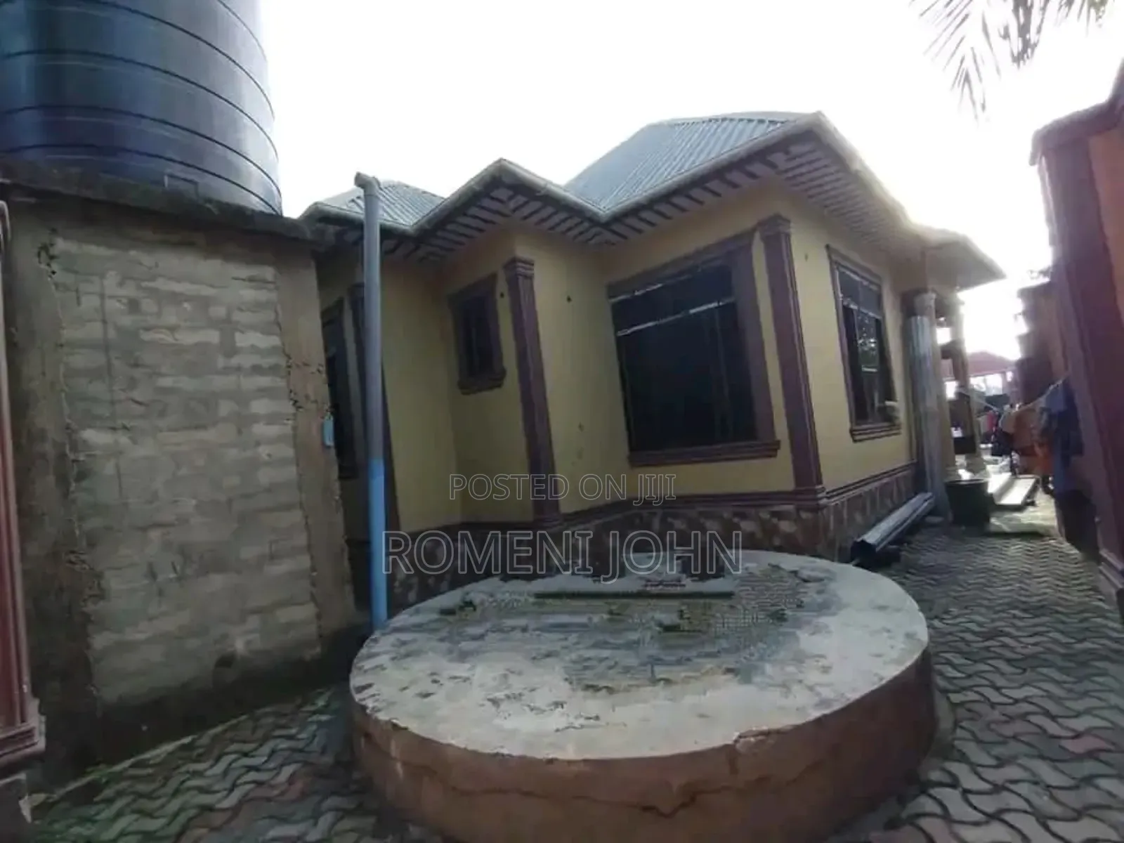 9bdrm Apartment in Tanzania Daresalaam, Ilala for sale