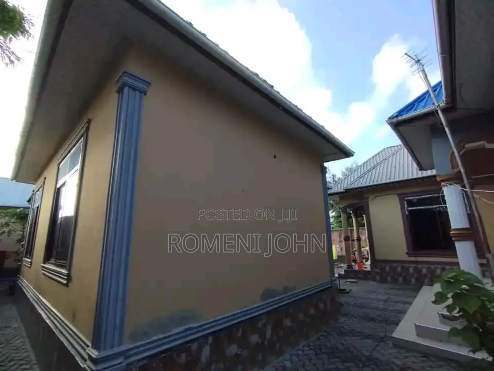 9bdrm Apartment in Tanzania Daresalaam, Ilala for sale