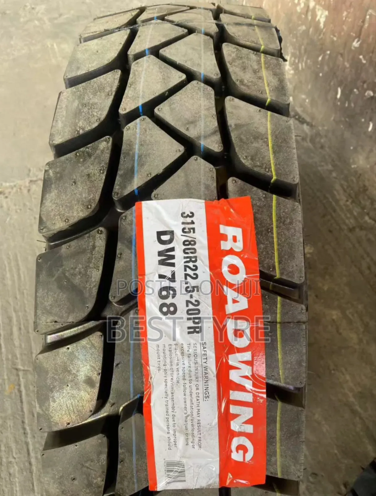 315/80r22.5 Roadwing Tyre