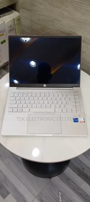 New Laptop HP Pavilion 14 16GB Intel Core I7 SSD 512GB