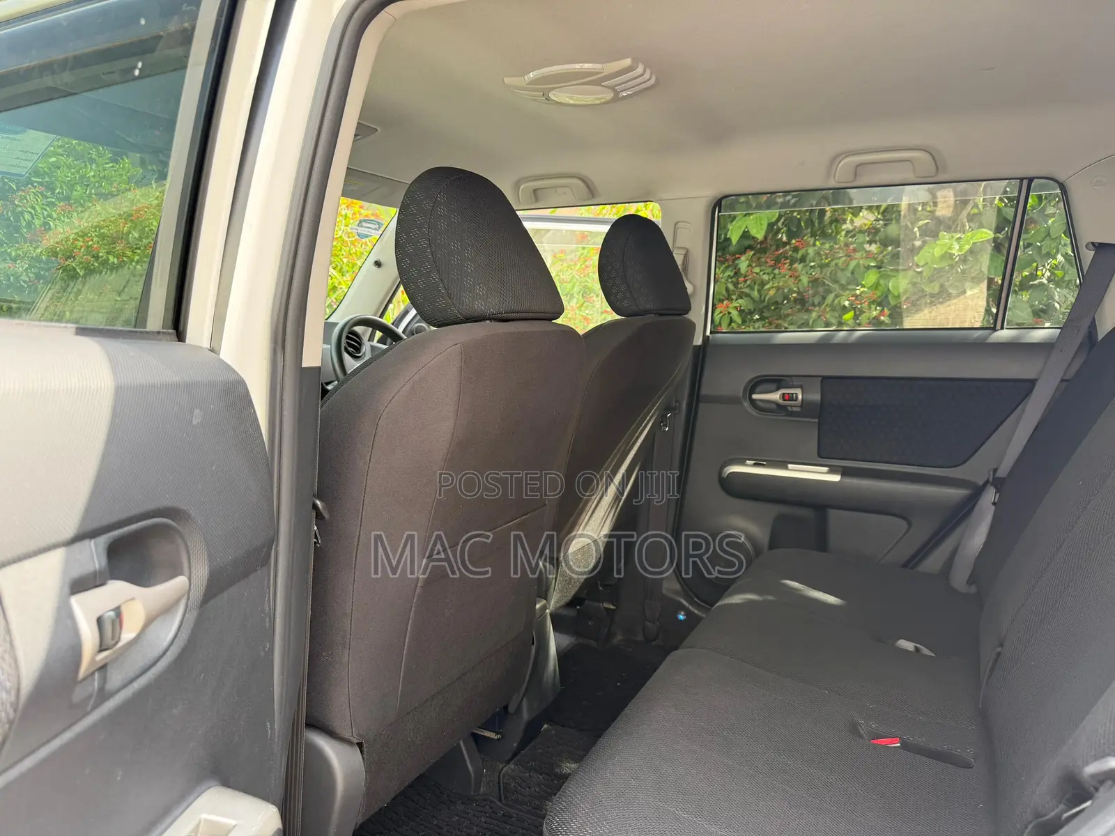Toyota Corolla Rumion Hatchback 1.5 FWD 2009 White
