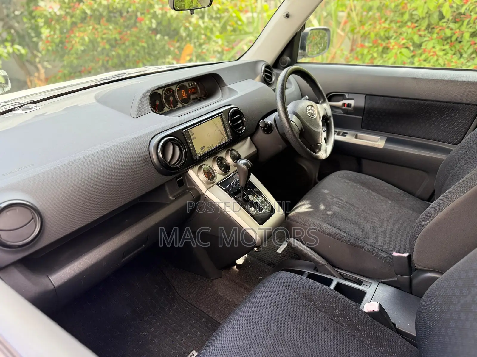 Toyota Corolla Rumion Hatchback 1.5 FWD 2009 White