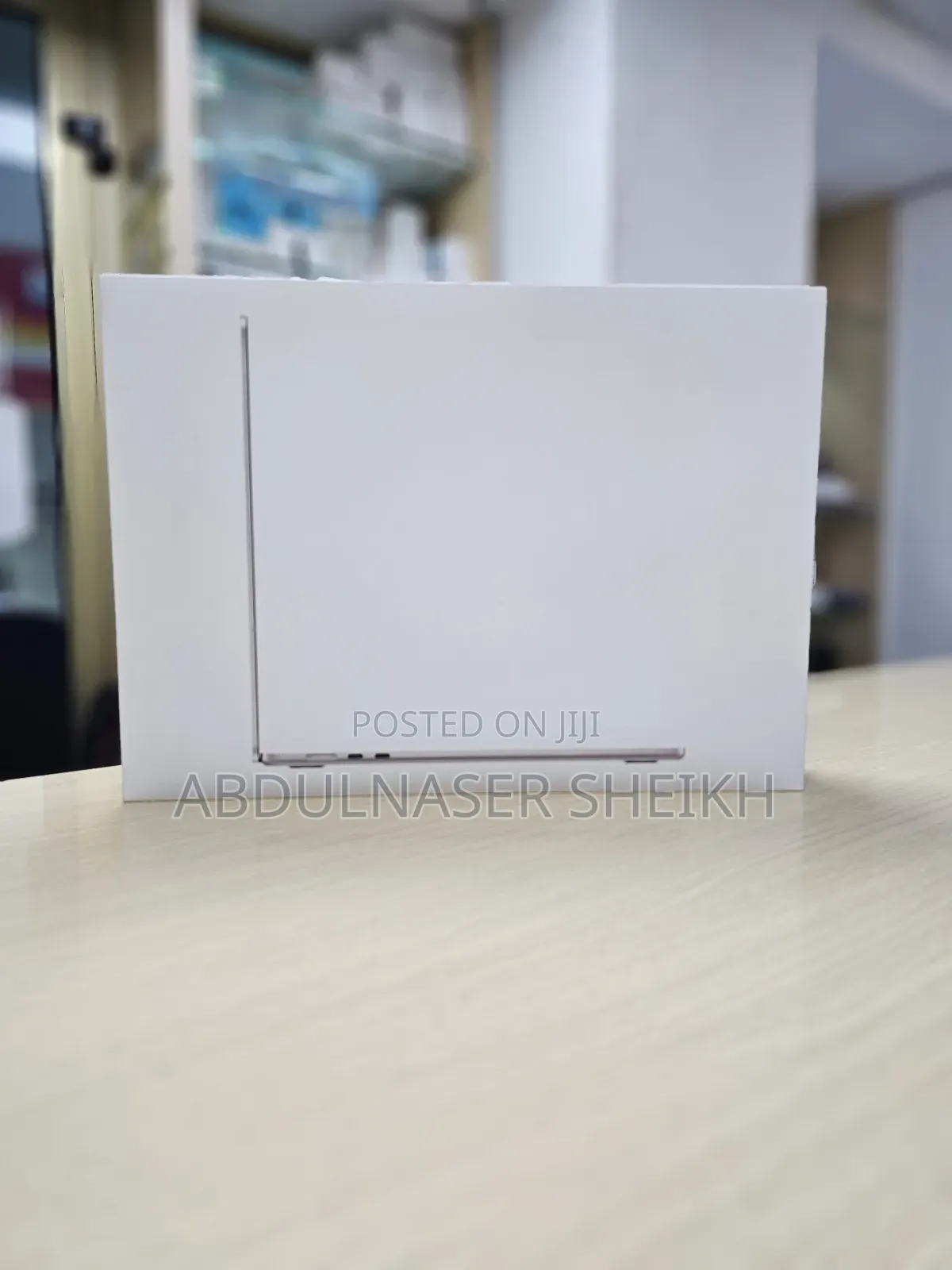 New Laptop Apple MacBook Air 2024 M3 15-Inch 16GB Apple M3 SSD 256GB