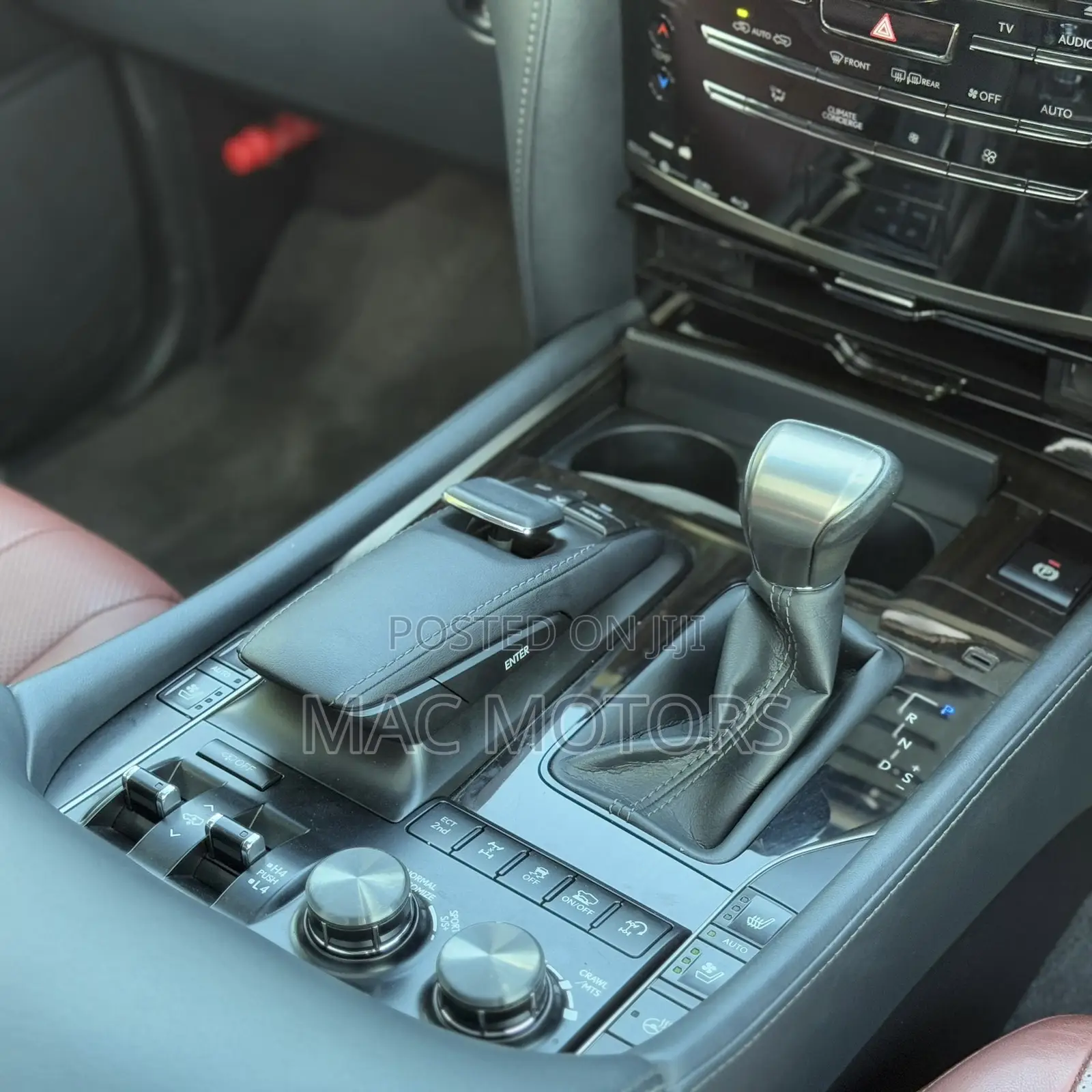Lexus LX 570 (5 seats) AWD 2019 Beige