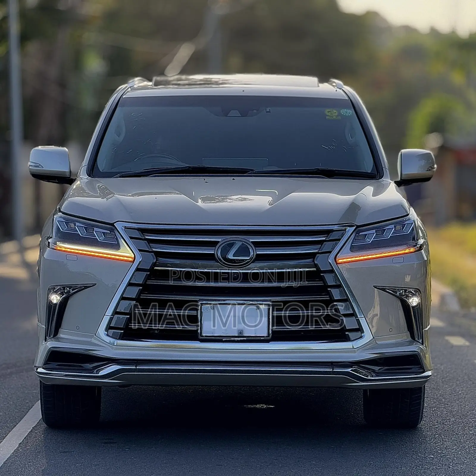 Lexus LX 570 (5 seats) AWD 2019 Beige