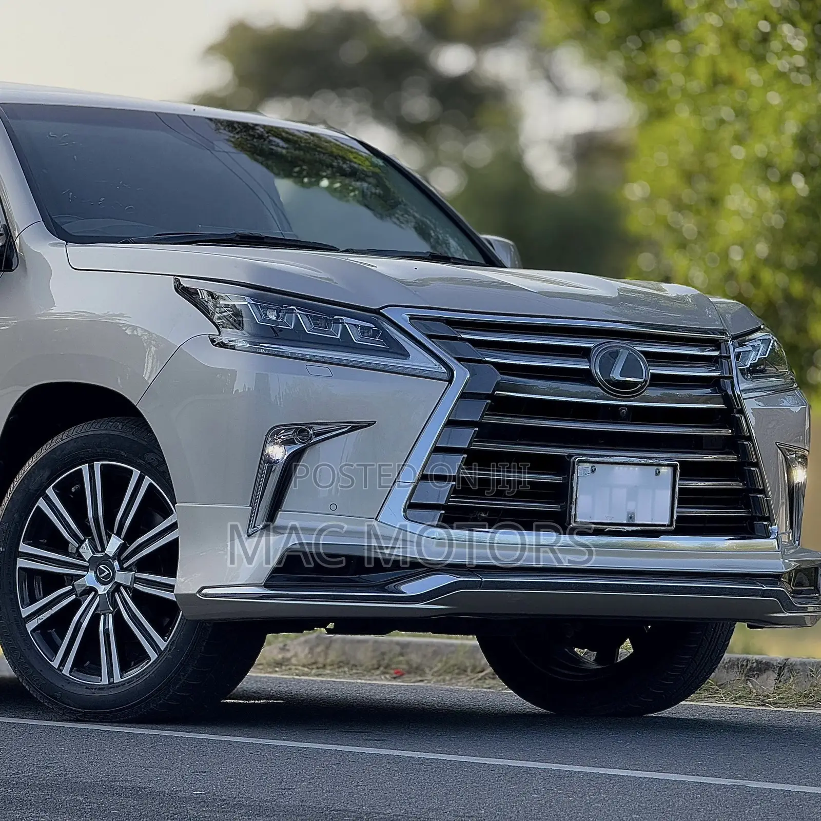 Lexus LX 570 (5 seats) AWD 2019 Beige