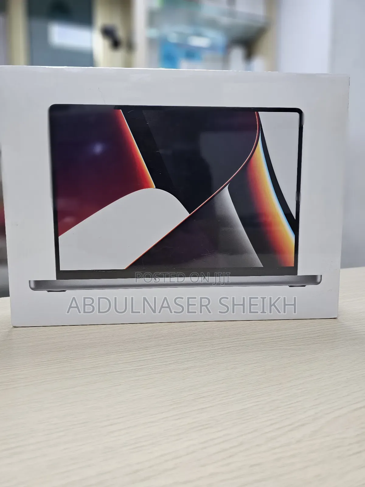 New Laptop Apple MacBook Pro 2021 M1 16GB Apple M1 Pro SSD 1T