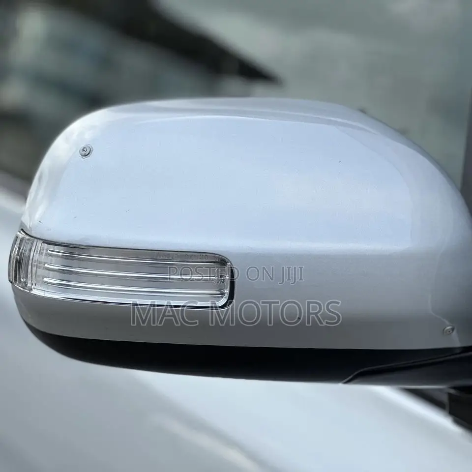 Toyota Ractis 2006 Silver