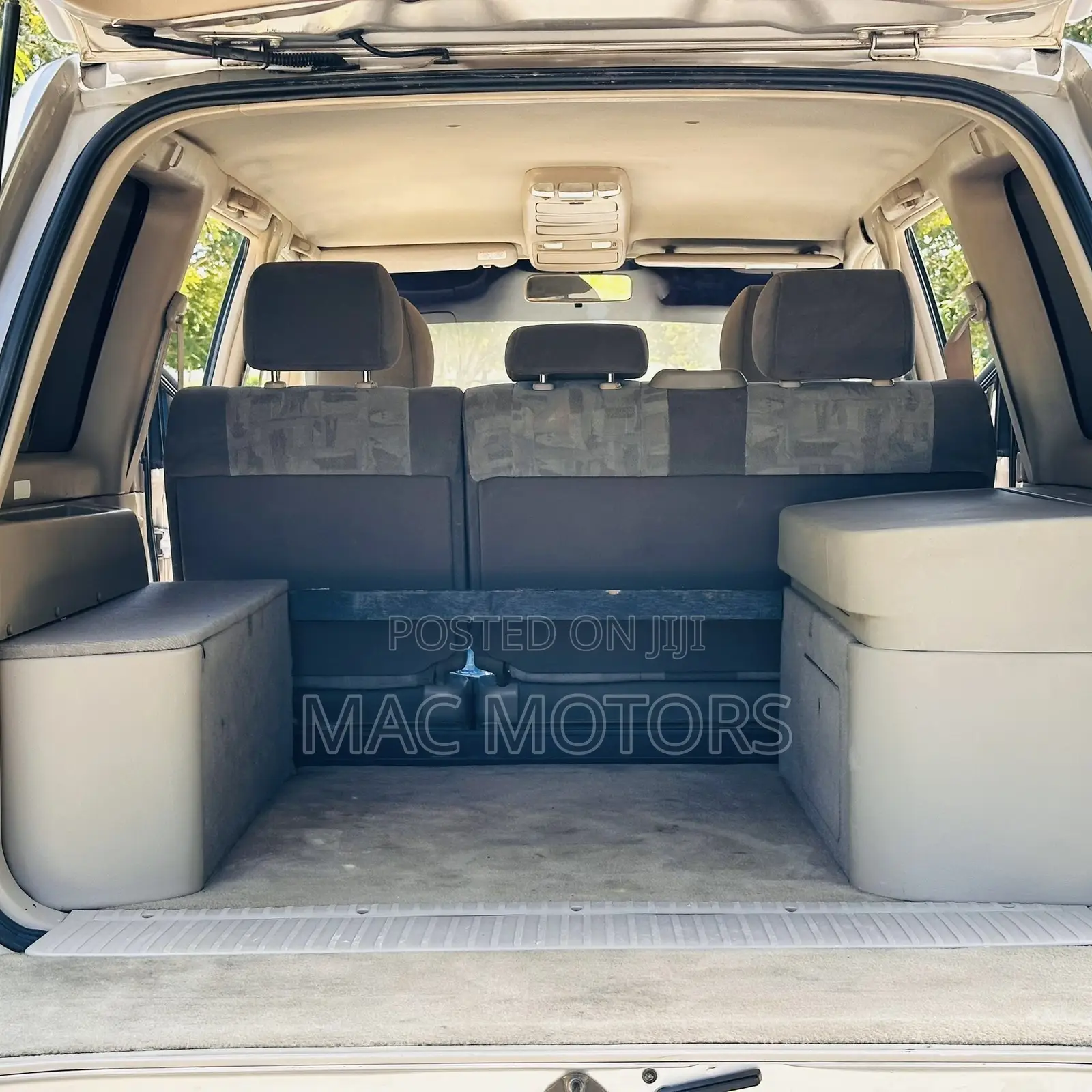 Toyota Land Cruiser 2000 Beige