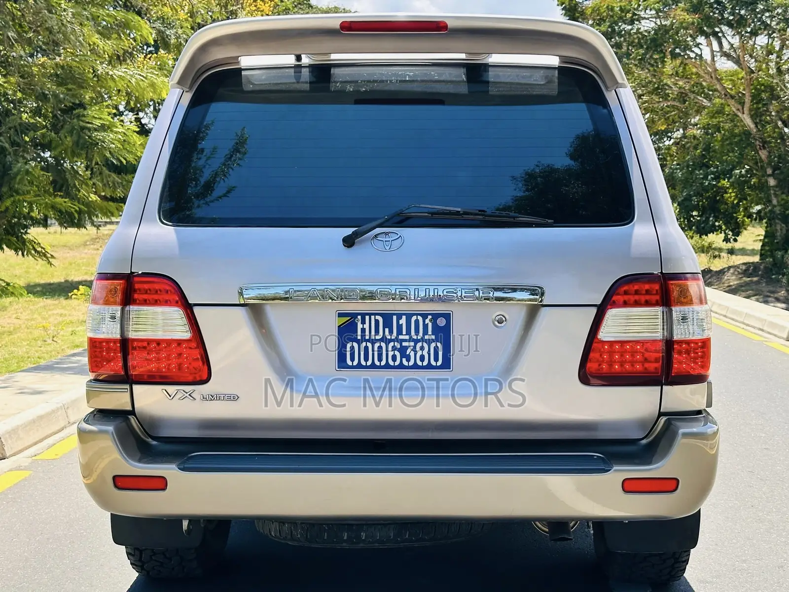 Toyota Land Cruiser 2000 Beige