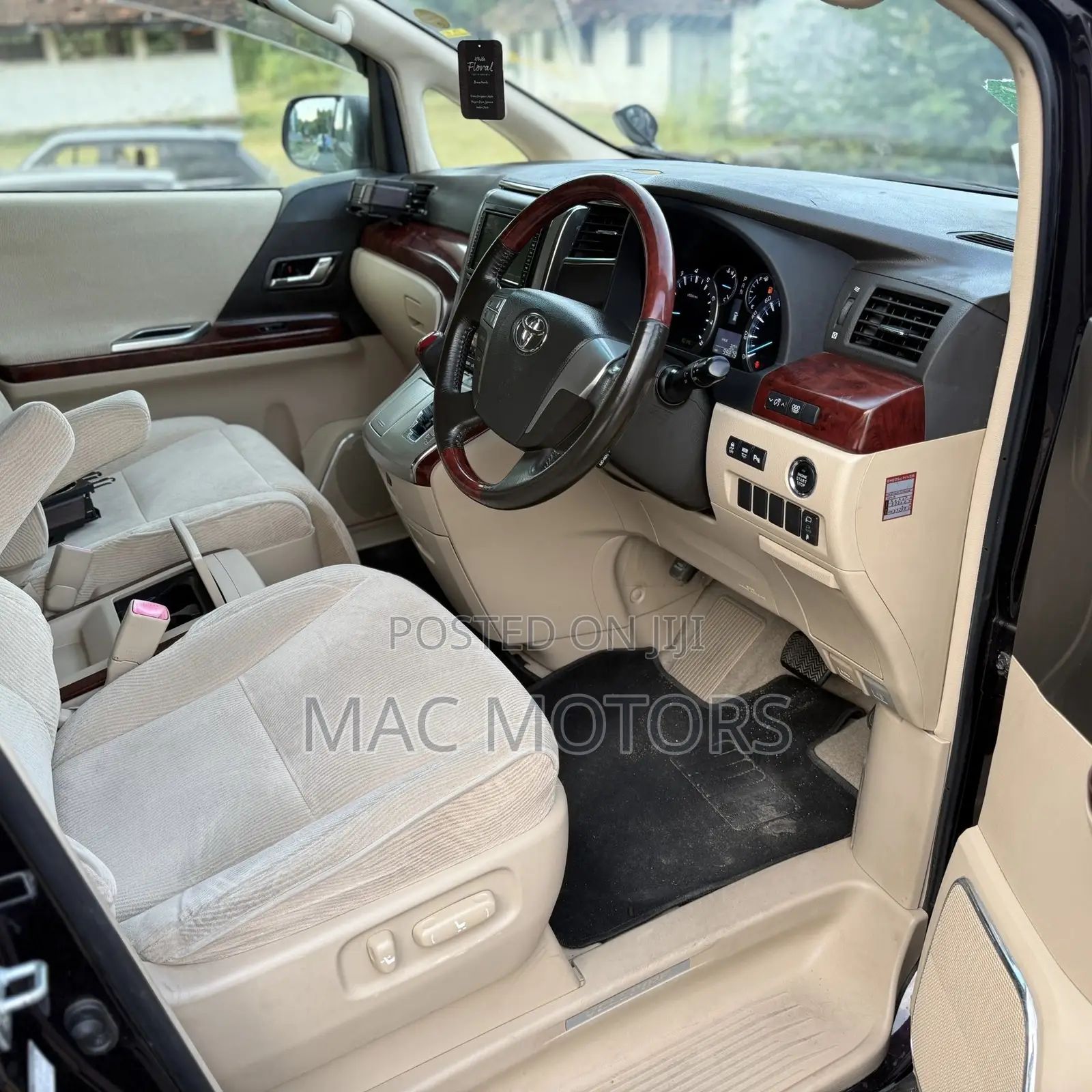 Toyota Vellfire 2009 Purple