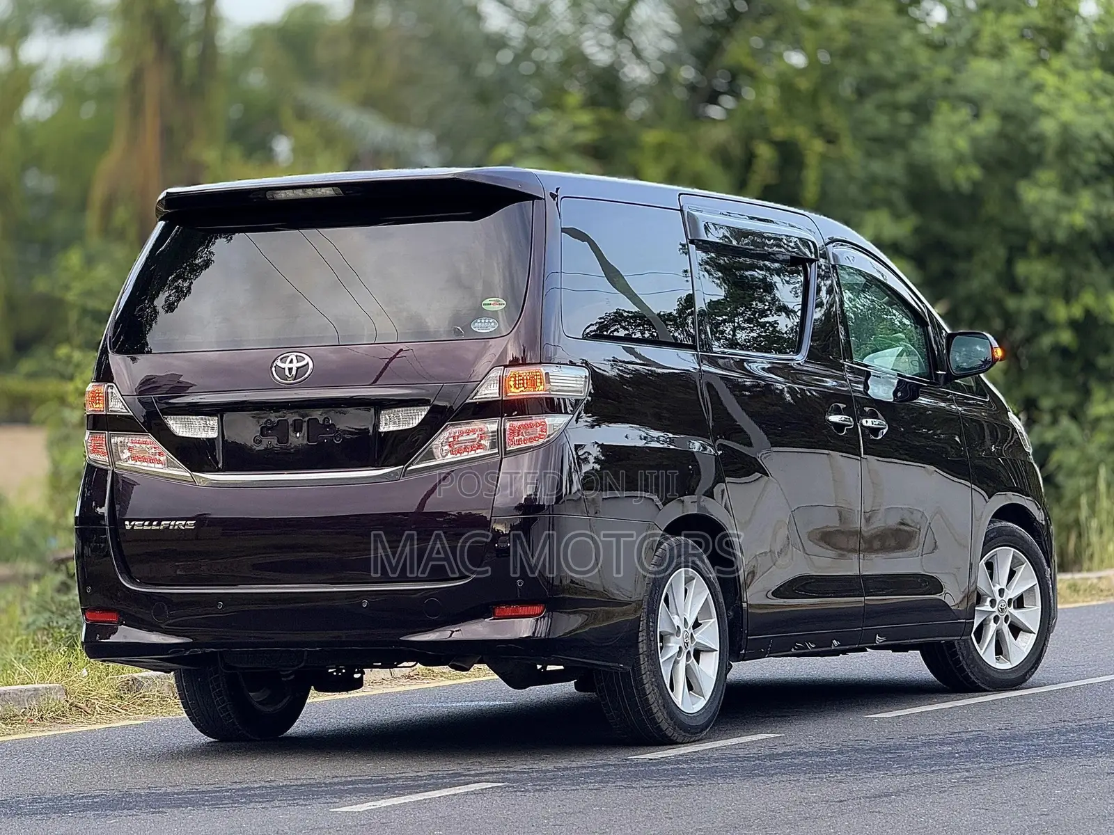 Toyota Vellfire 2009 Purple