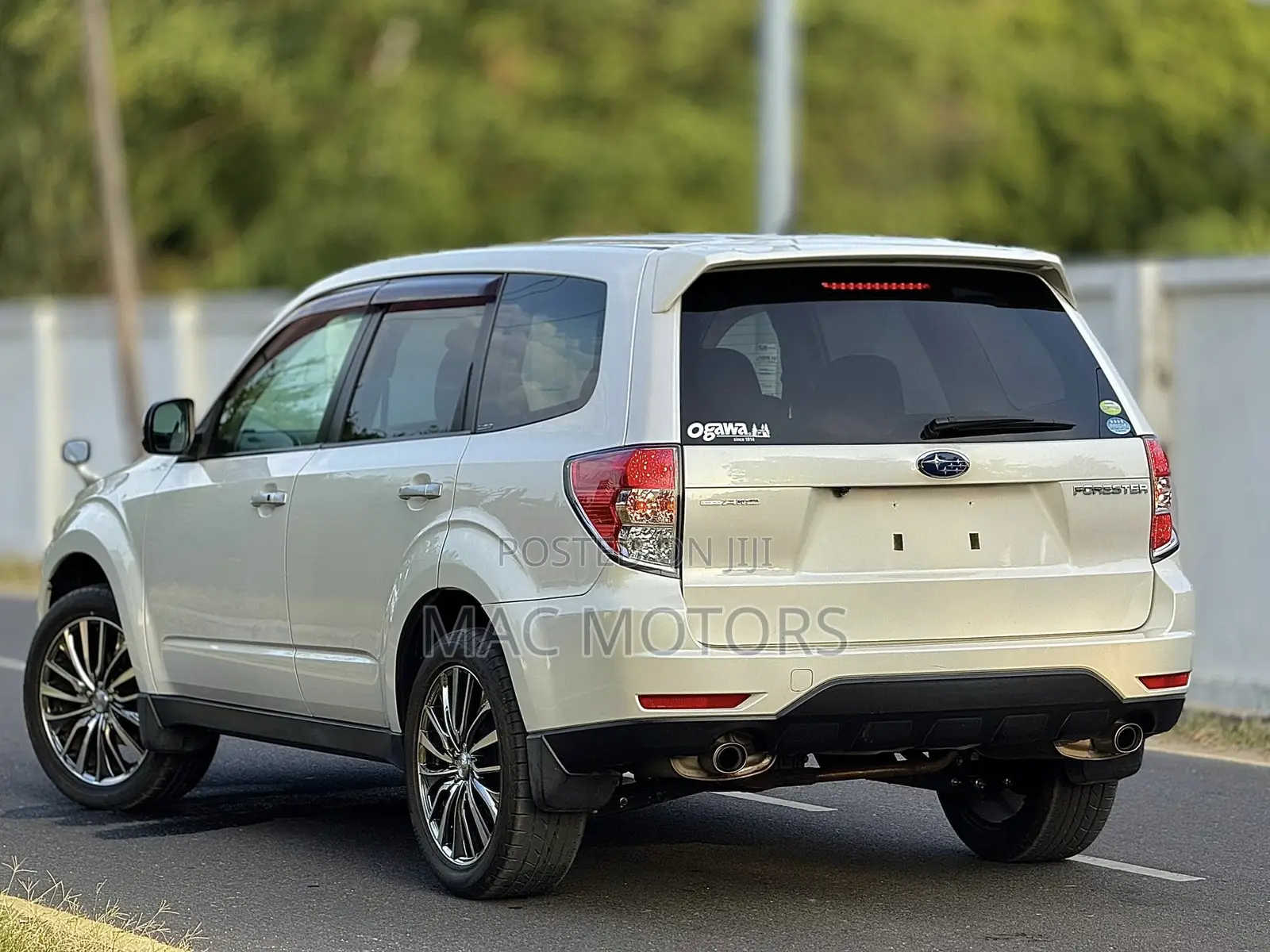 Subaru Forester 2.0D X 2011 White