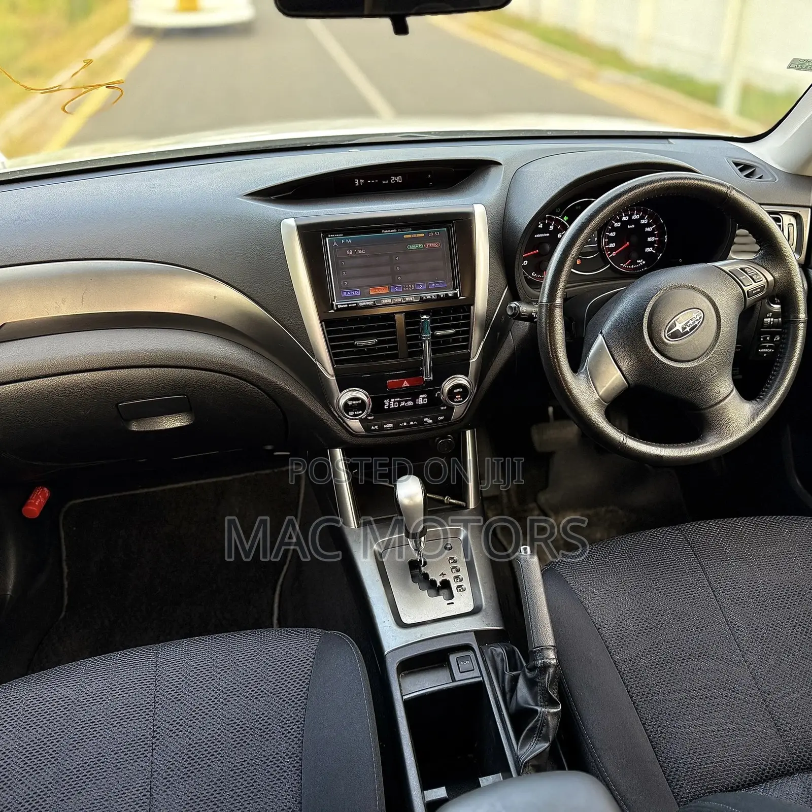 Subaru Forester 2.0D X 2011 White