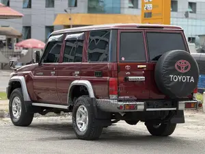 Toyota Land Cruiser 2015 Burgundy