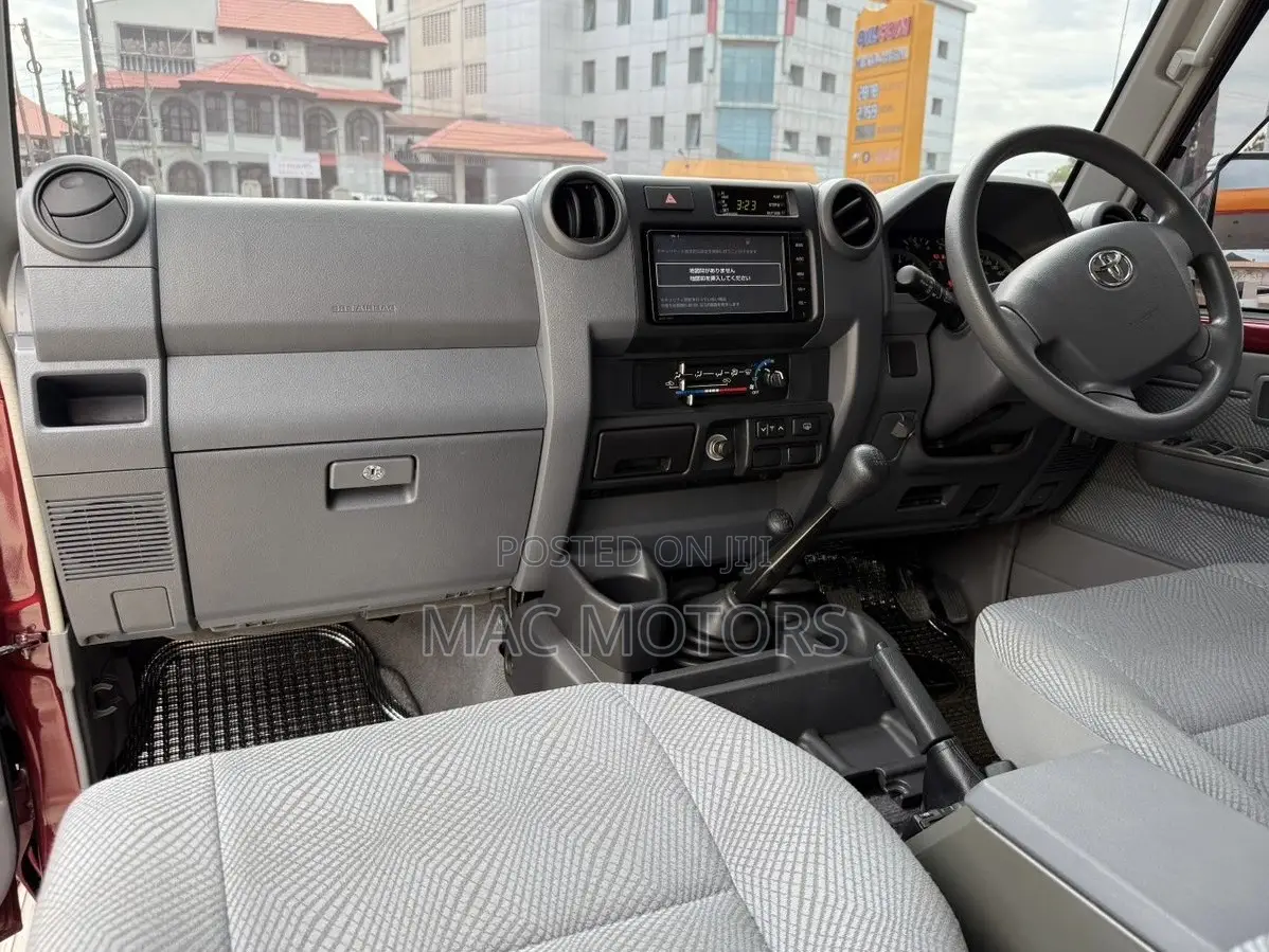 Toyota Land Cruiser 2015 Burgundy
