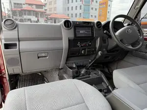 Toyota Land Cruiser 2015 Burgundy