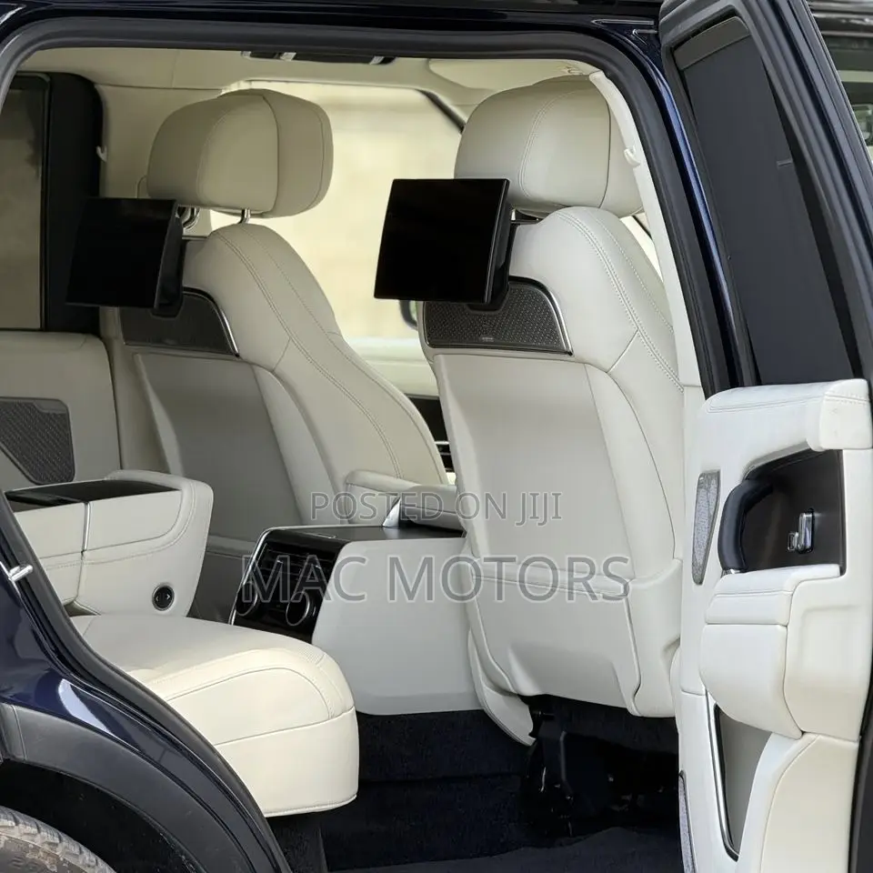 Land Rover Range Rover Vogue 2023 Black
