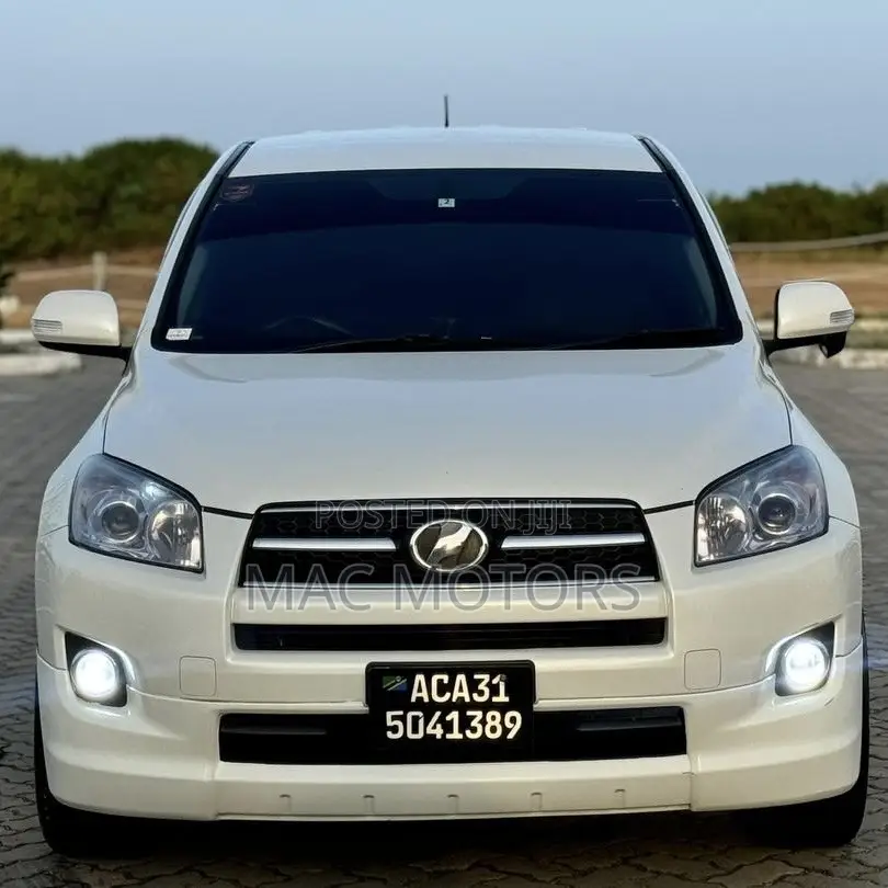 Toyota RAV4 2.4 2008 White