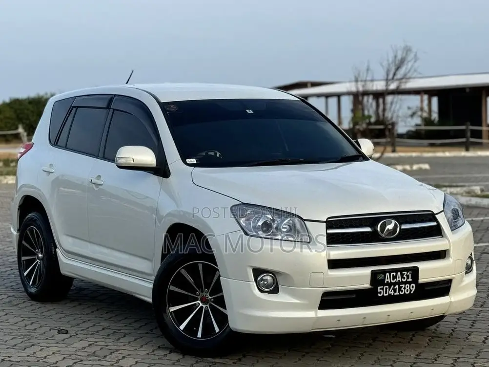 Toyota RAV4 2.4 2008 White