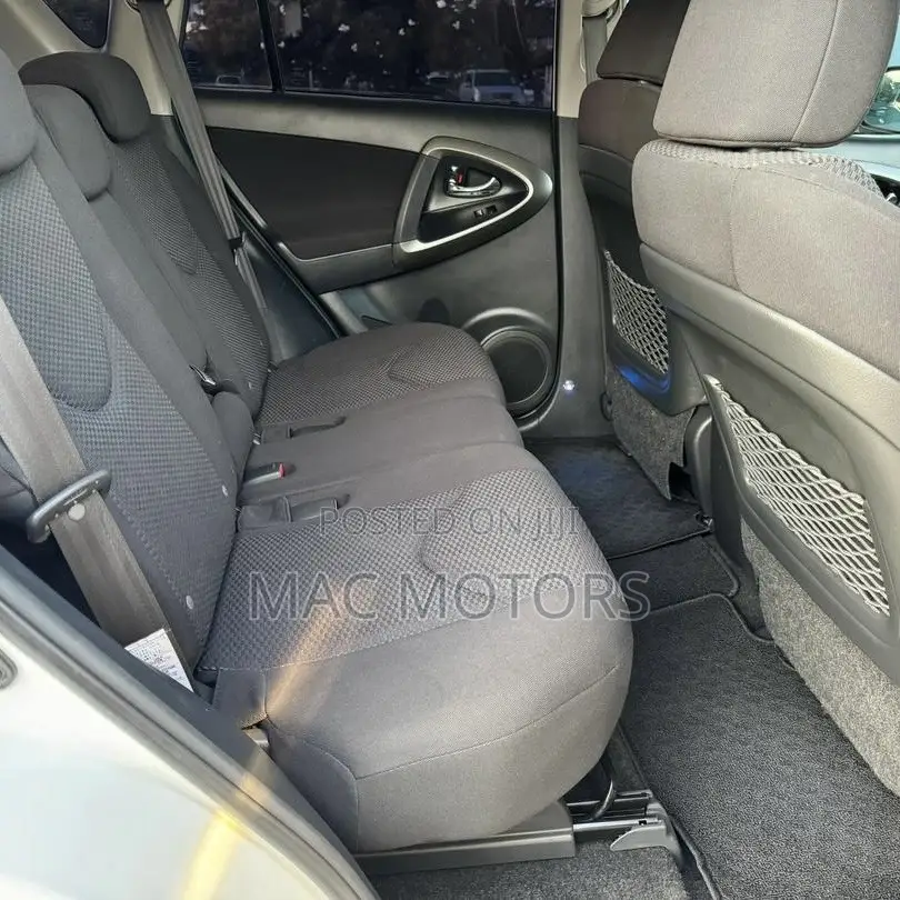 Toyota RAV4 2.4 2008 White