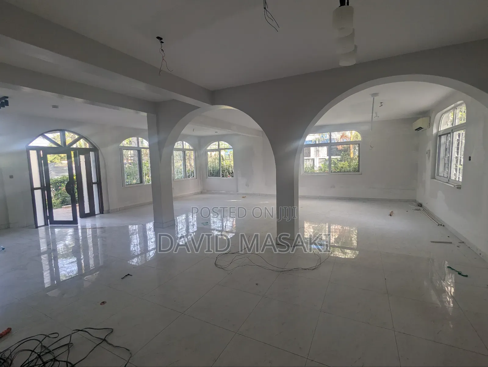 800 Sq M Office Building for Rent in Masaki