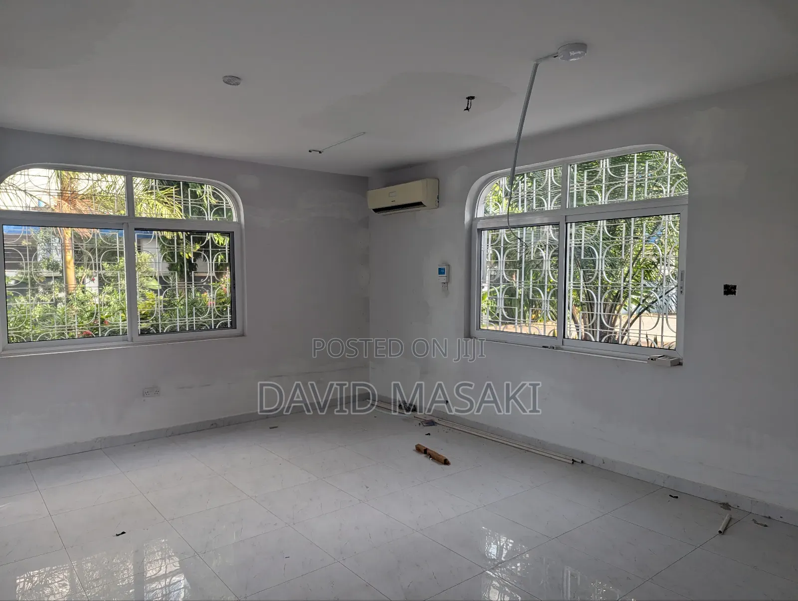 800 Sq M Office Building for Rent in Masaki