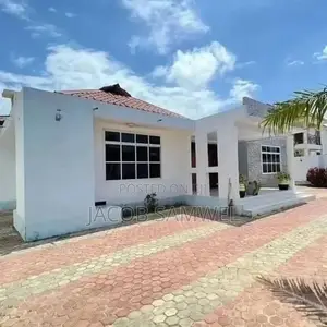 4bdrm Apartment in Boco Magengeni, Kinondoni for rent