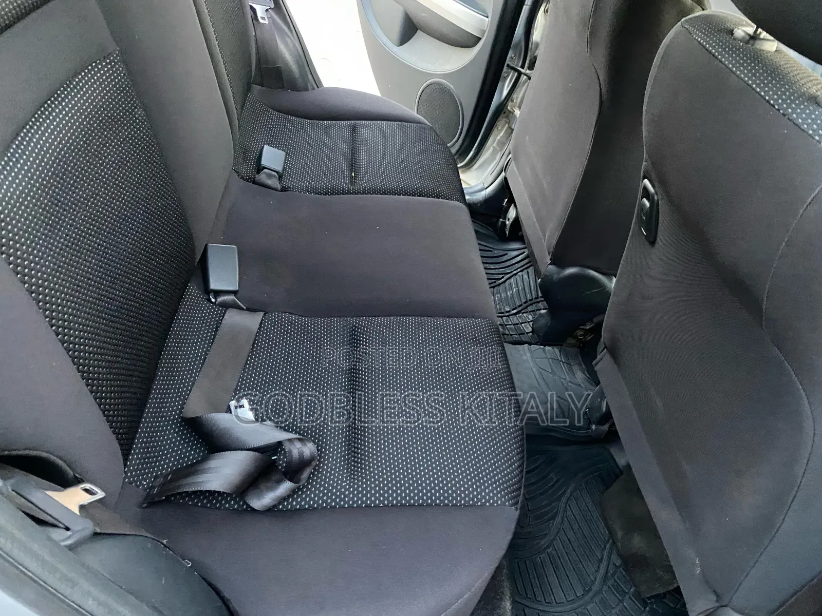 Toyota IST 2004 Silver