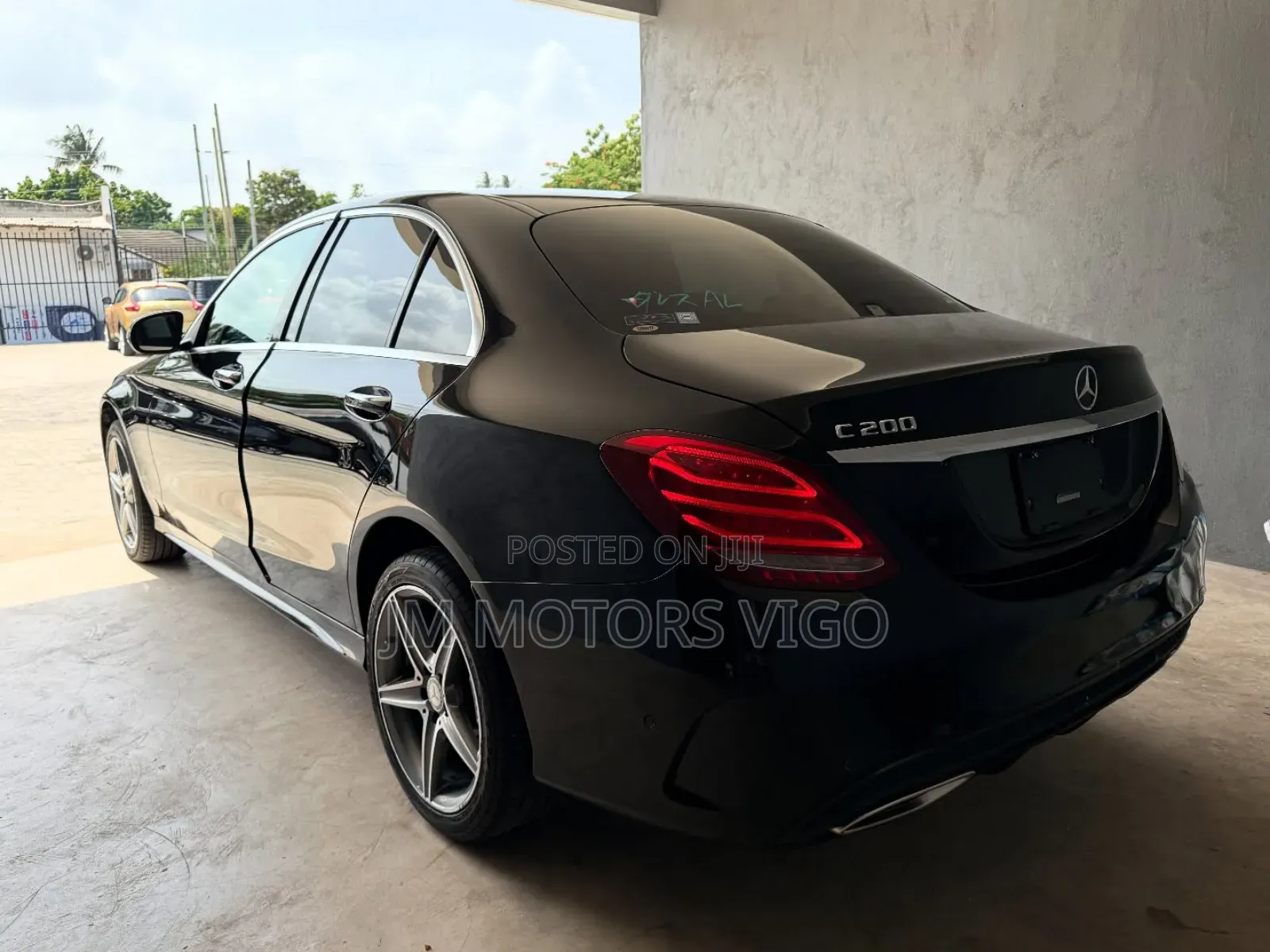 Mercedes-Benz C200 2015 Black