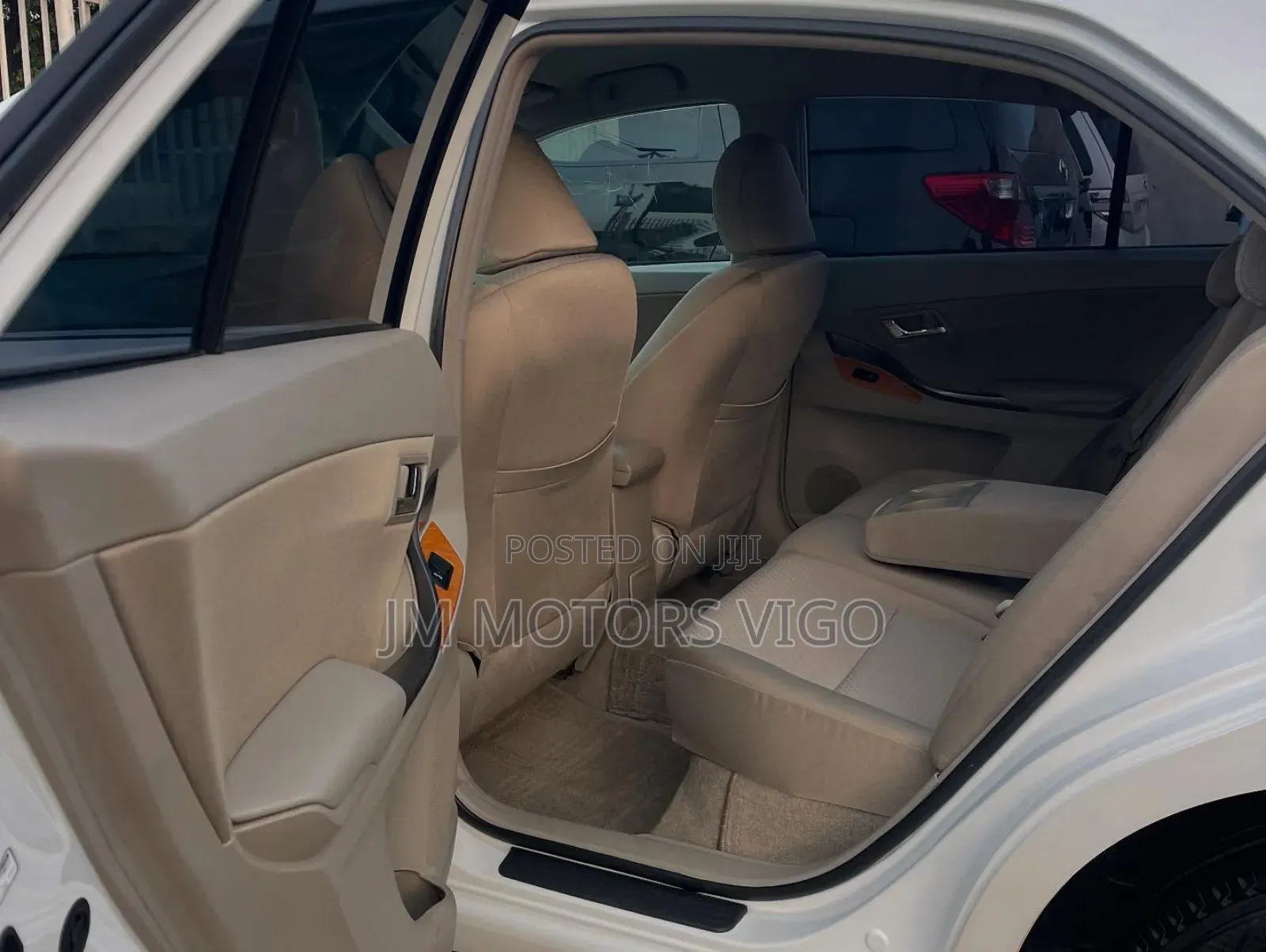 Toyota Premio 2009 White