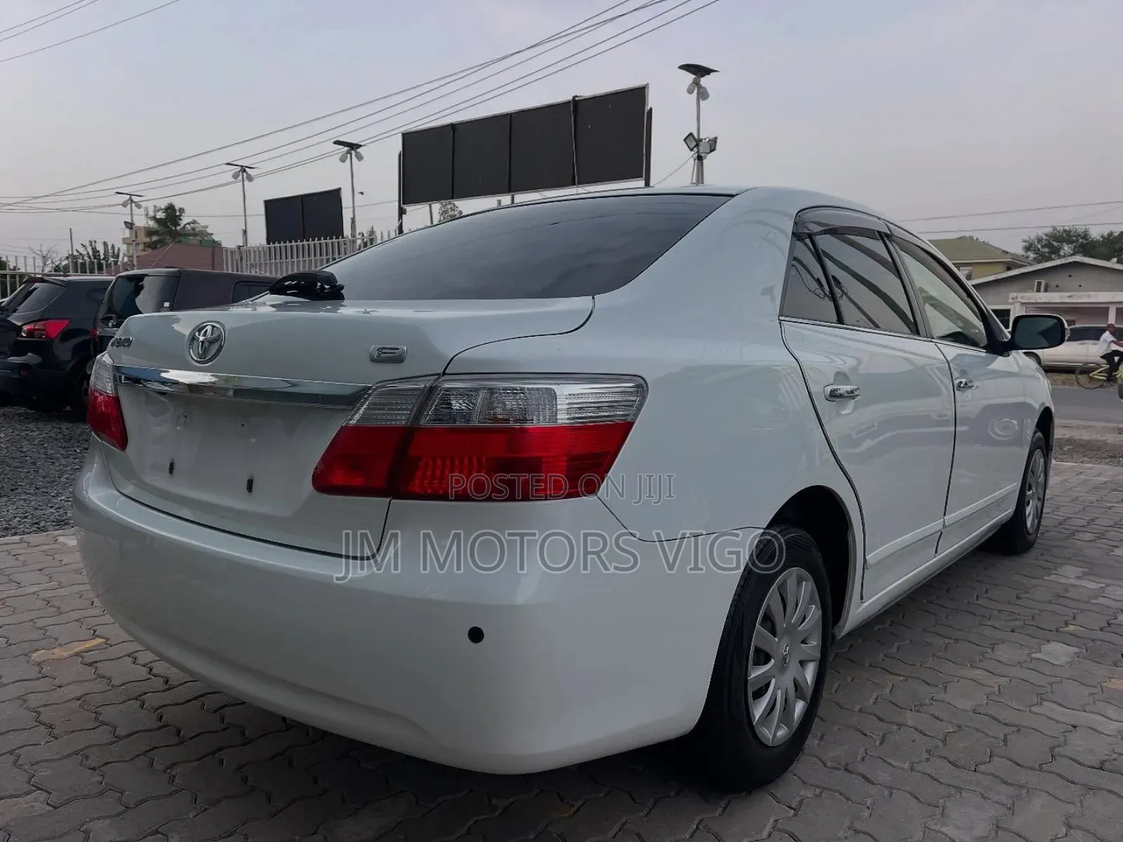 Toyota Premio 2009 White