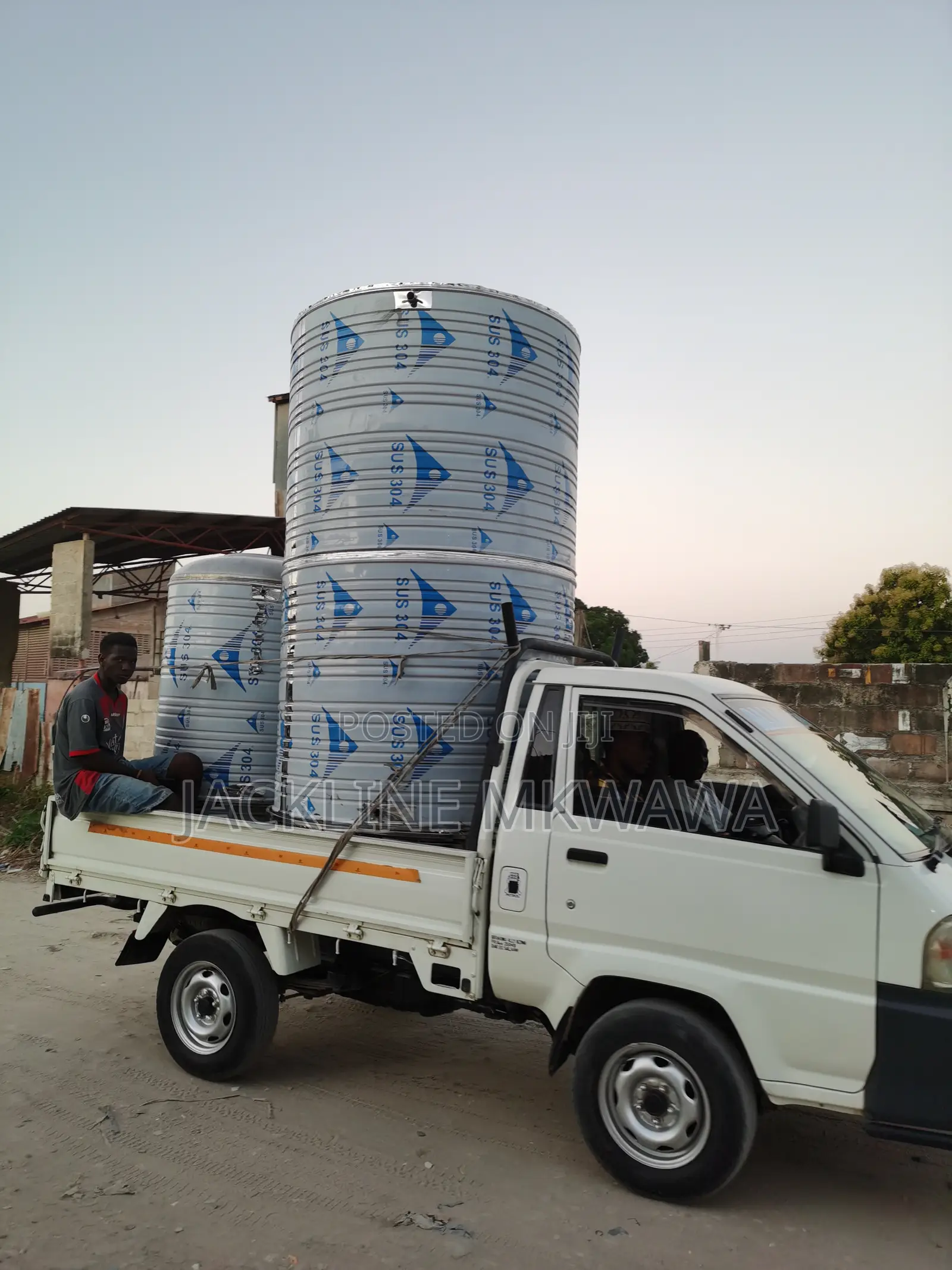 Stainless Steel Tank Square and Round Shaped