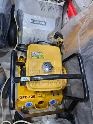Osaka Gasoline Plate Compactor OPC120