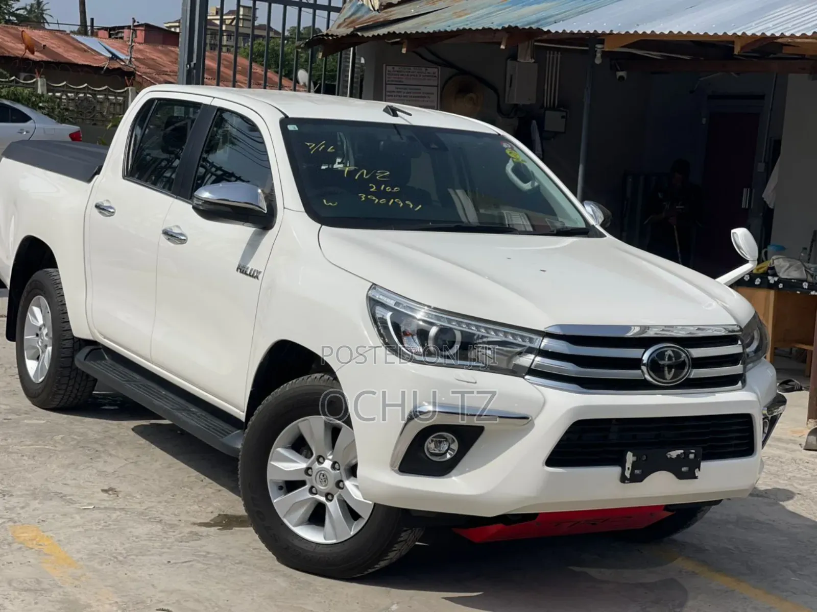 Toyota Hilux 2017 White
