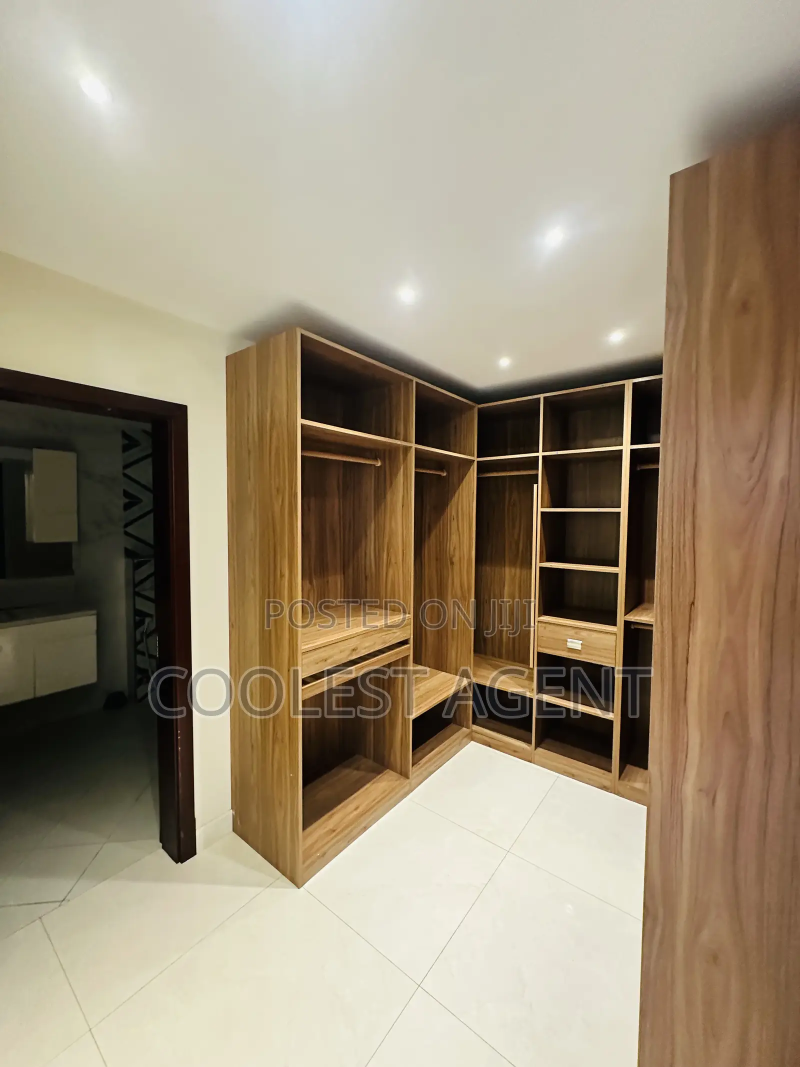 Furnished 4bdrm Apartment in Masaki, Kinondoni for rent