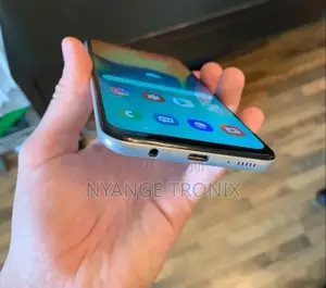 Samsung Galaxy A30 32 GB White