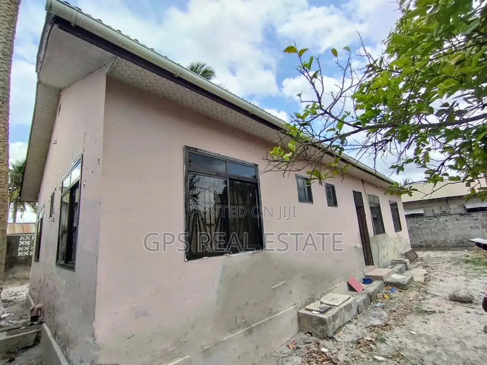 3bdrm House in Kitunda Kivule, Ilala for sale